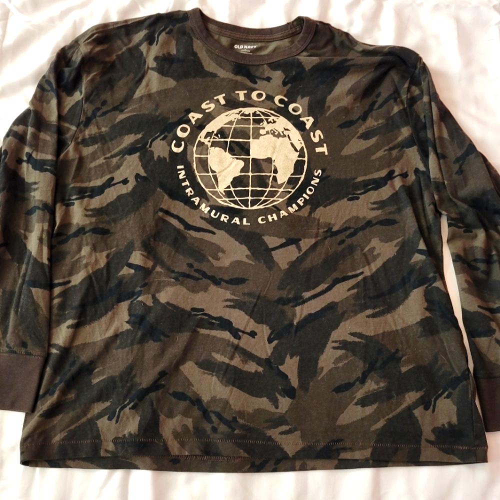 Old Navy Soft Washed Long Sleeve T-Shirt